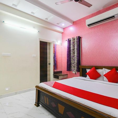 Hotel Collection O Madhapur à Kondapur  Extérieur photo